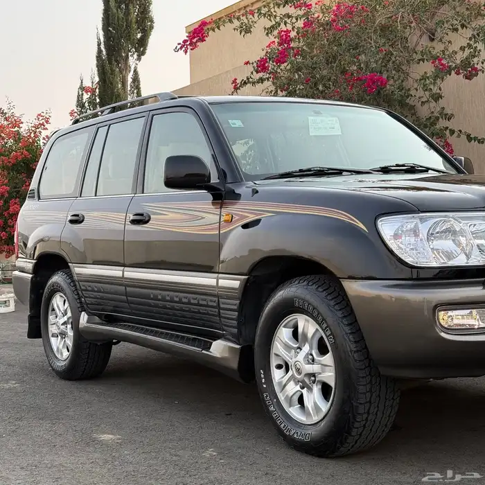 لاندكروزر GXR 2005 قير عادي فل - لون اسود 5