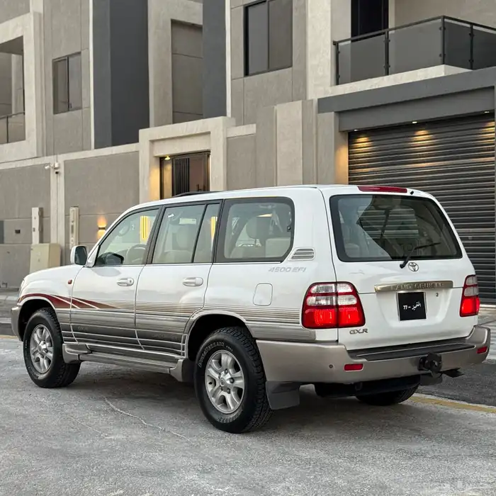 لاندكروزر GXR قير عادي فل - 2003 بريمي 11