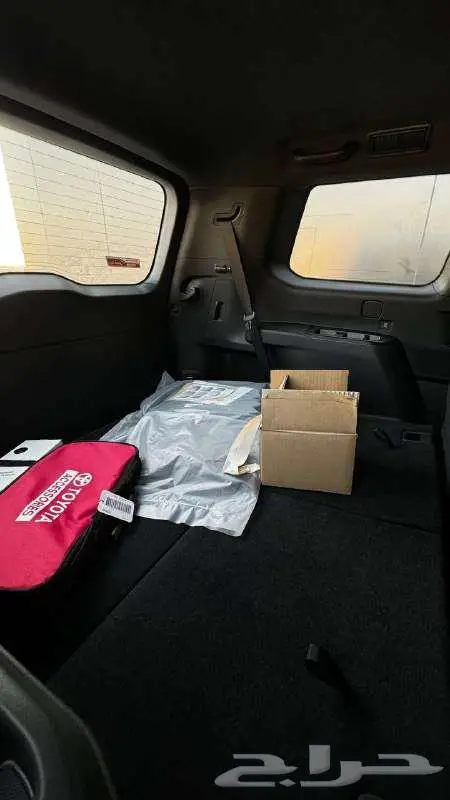 تويوتا برادو TX-1 2024 بنزين بسعر حصري لدى شركة الخضر 13