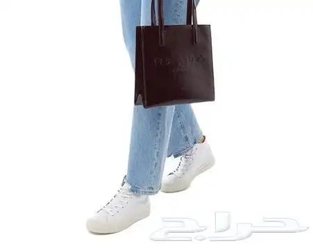 شنطة ماركة تيد بيكر tedbaker أصلية مع ( مق ) تيدبيكر 5