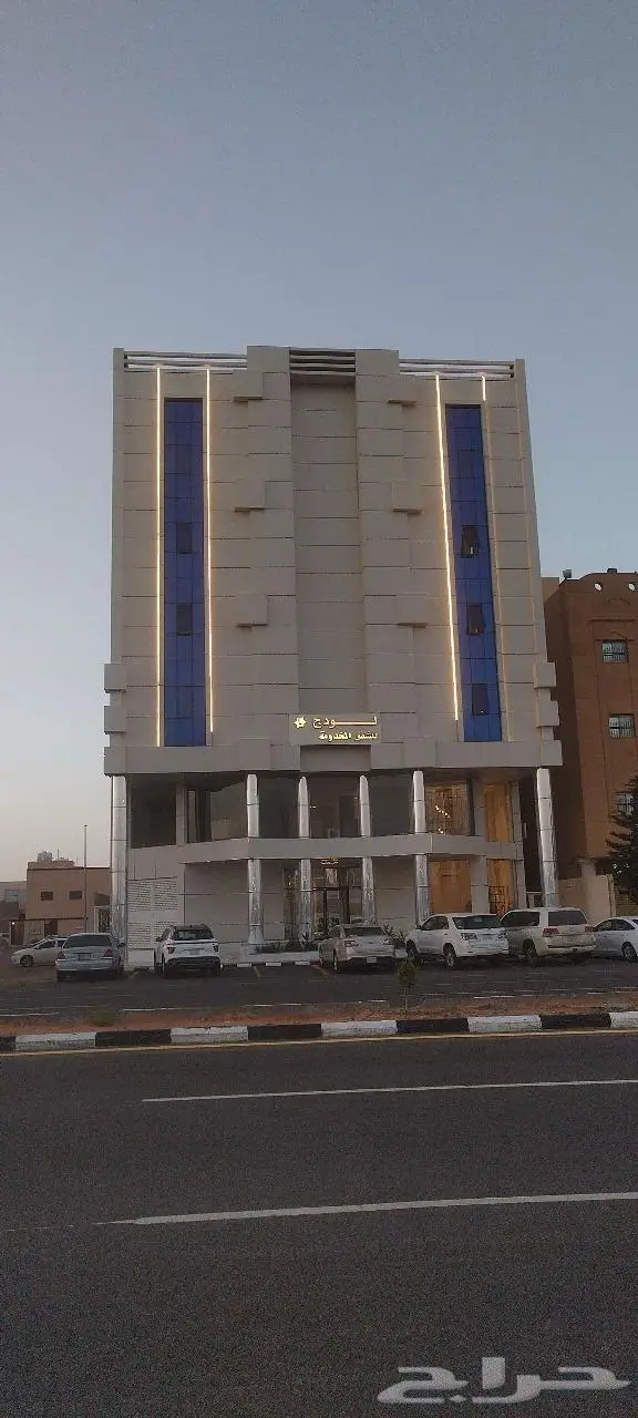 للبيع عمارة شقق فندقية بمدينة حائل 0