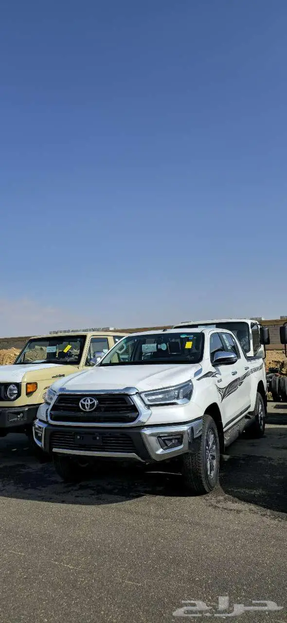 هايلوكس غمارتين S-GLX فل كامل بنزين 2025 4