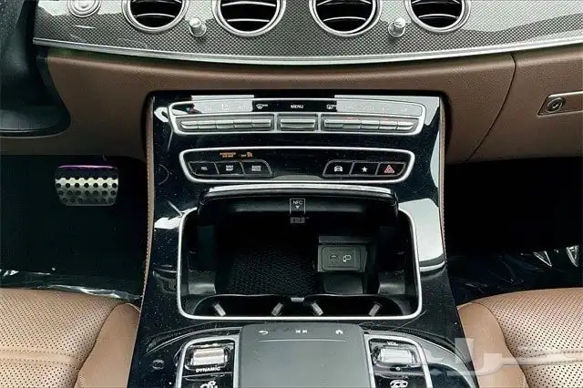 2022 مرسيدس E 53 AMG بسعر 269 الف ريال 17