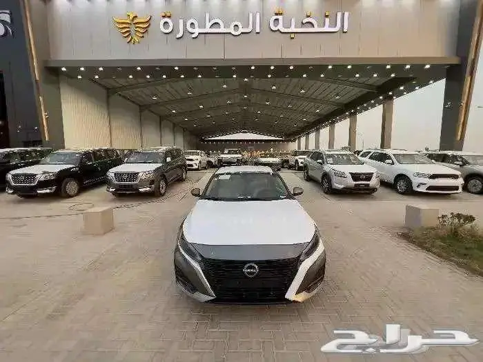 نيسان التيما استندر 2025كاش وتقسيط متوفر لدينا 18