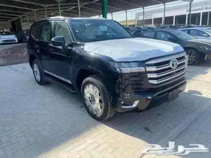 تويوتا لاندكروزر GXR- L4 بنزين سعودى 2025 6