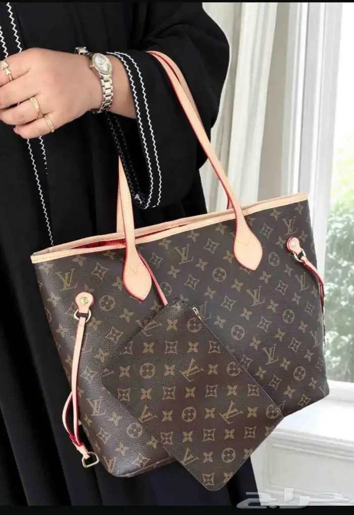 كعب لوبوتان شنط قوتشي الهبه شنط ايرمز 4