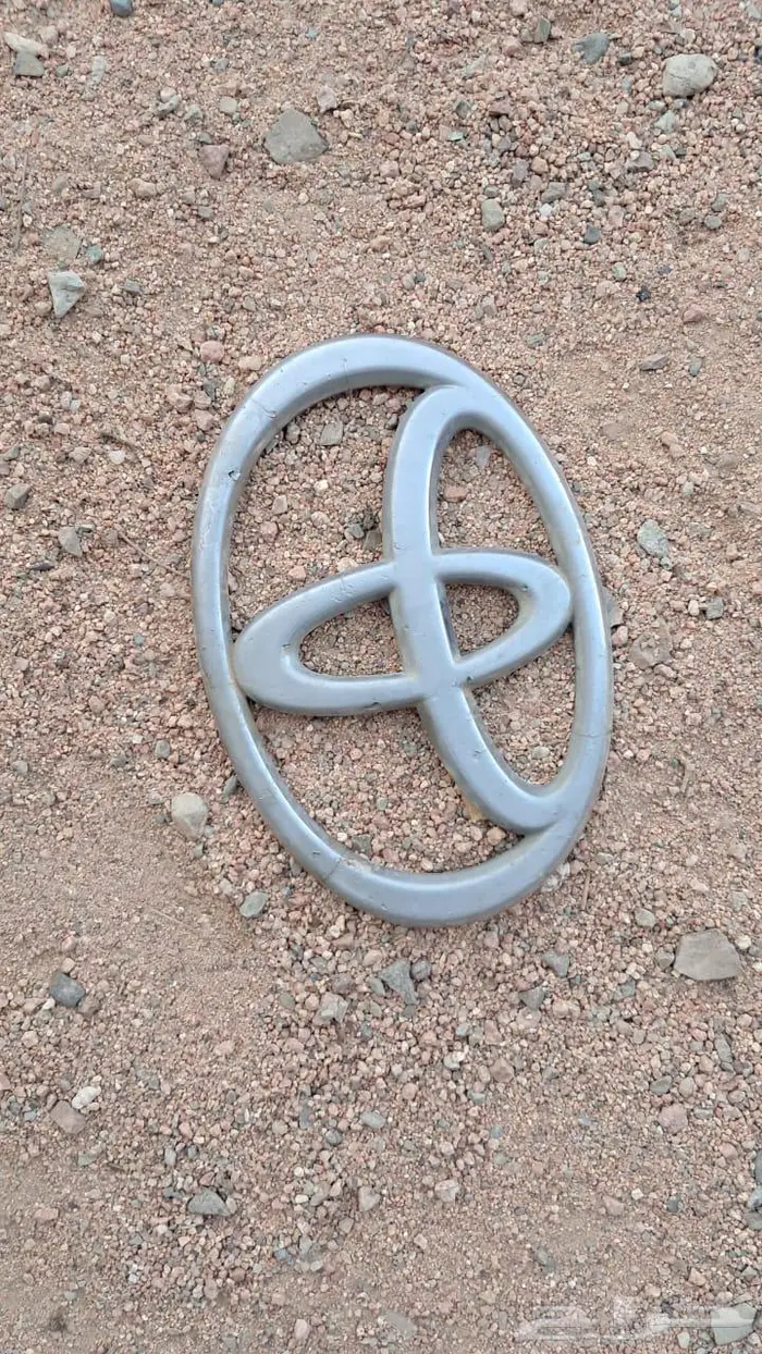 علامة شبك وجه جيب صالون وشاصي. من 84 وتحت وعلامة رفارف 4