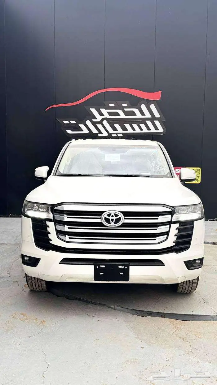 تويوتا لاندكروزر GXR L1 مديل 2025 0