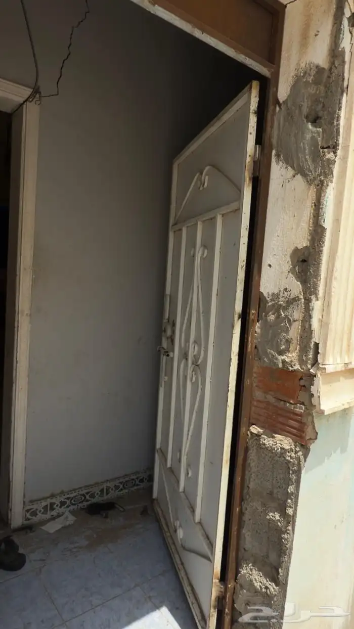 حديد وسكراب وأدوات كهرباء وكابلات 2