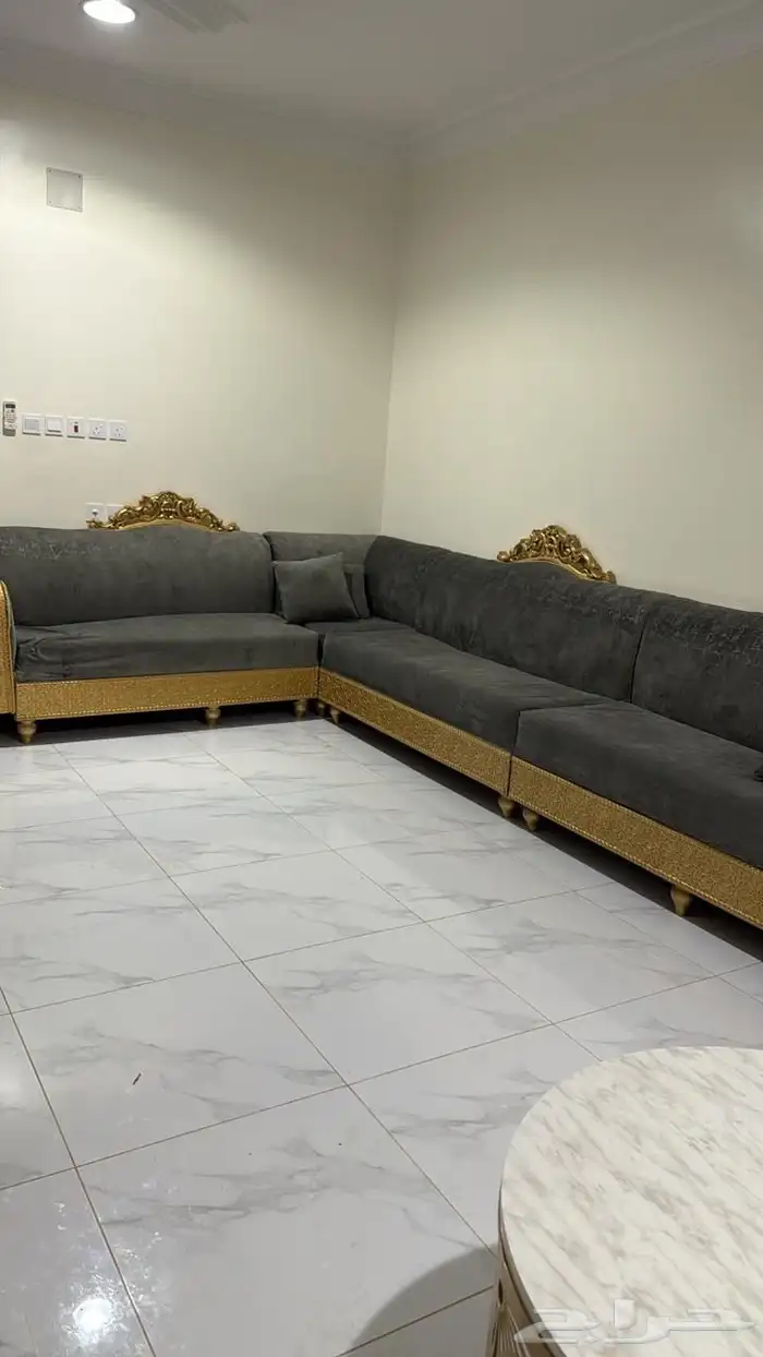 كنب للبيع 1
