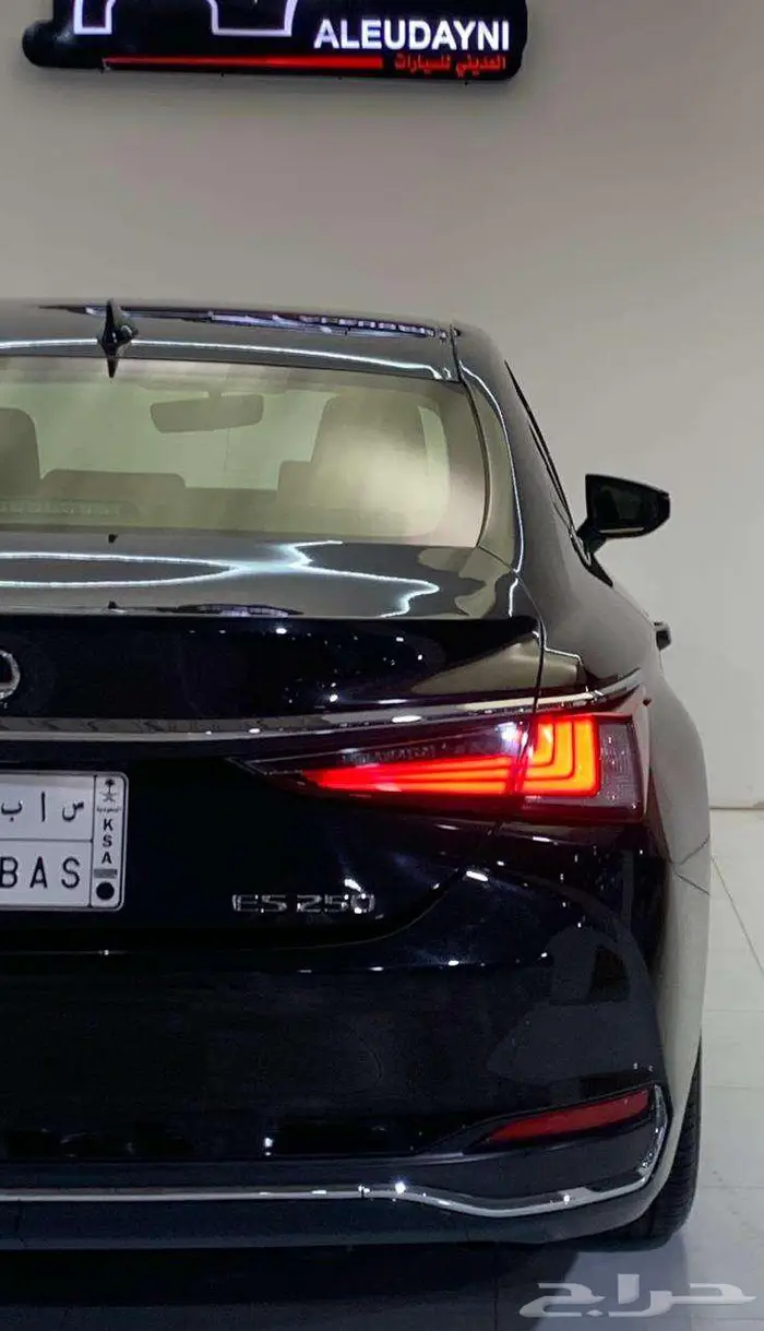 لكزس ES250 2023 5