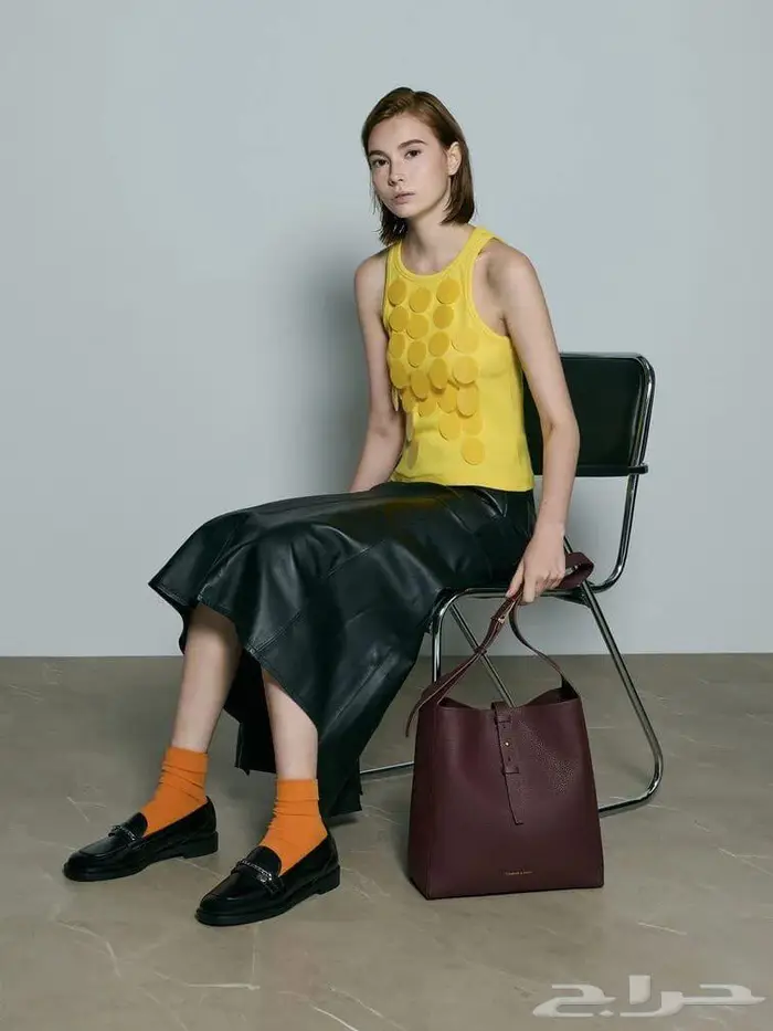شنطة جديدة ماركة charles   keith 6