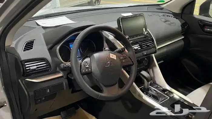 ميتسوبيشي اكليبس كروس نص فل موديل 2025 7