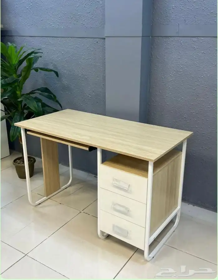 طاوله مكتب بتصميم هندسي أنيق بمقاسات مختلفه 29