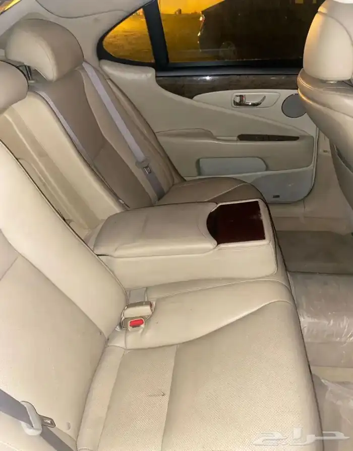 لكزس LS460 مخزن 6