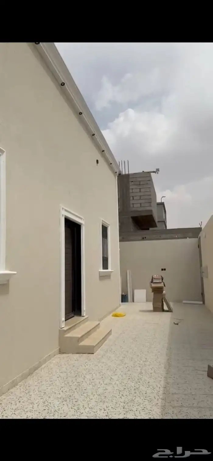 دور للبيع على شارعين زاويه جليل _ضاحية الاسكان 1