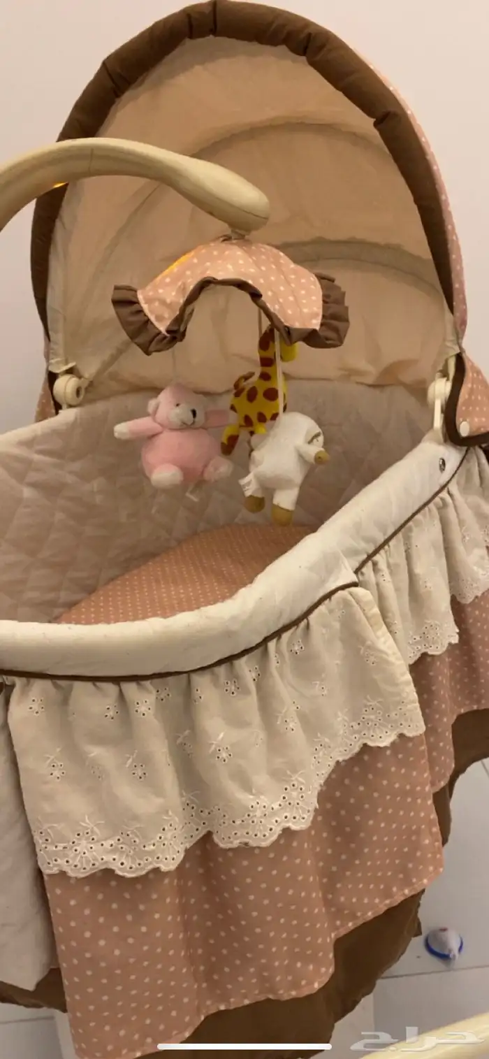 سرير اطفال 2