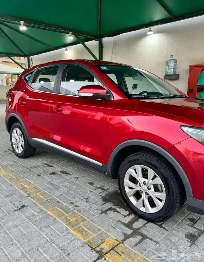 MG ZS STD 2020 أحمر للمستخدم 1