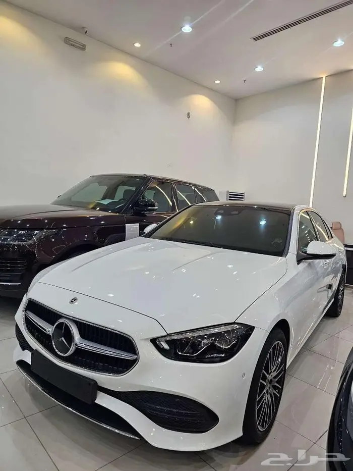 مرسيدس C200 موديل 2023 فل اوبشن عرض اليوم الوطنى 0