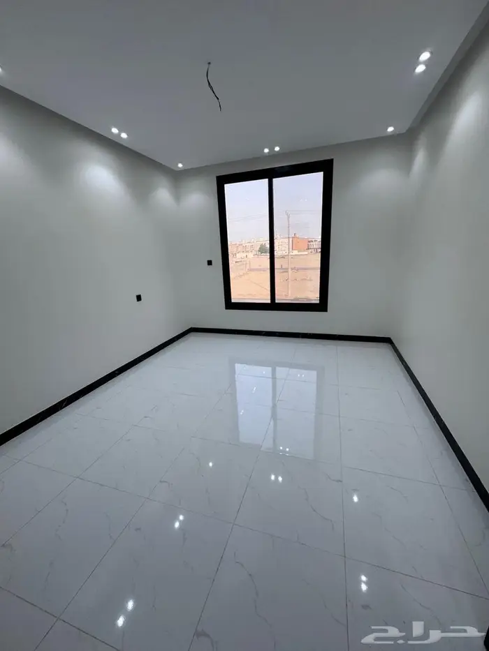 فيلا فاخرة للبيع بالخمرة 18