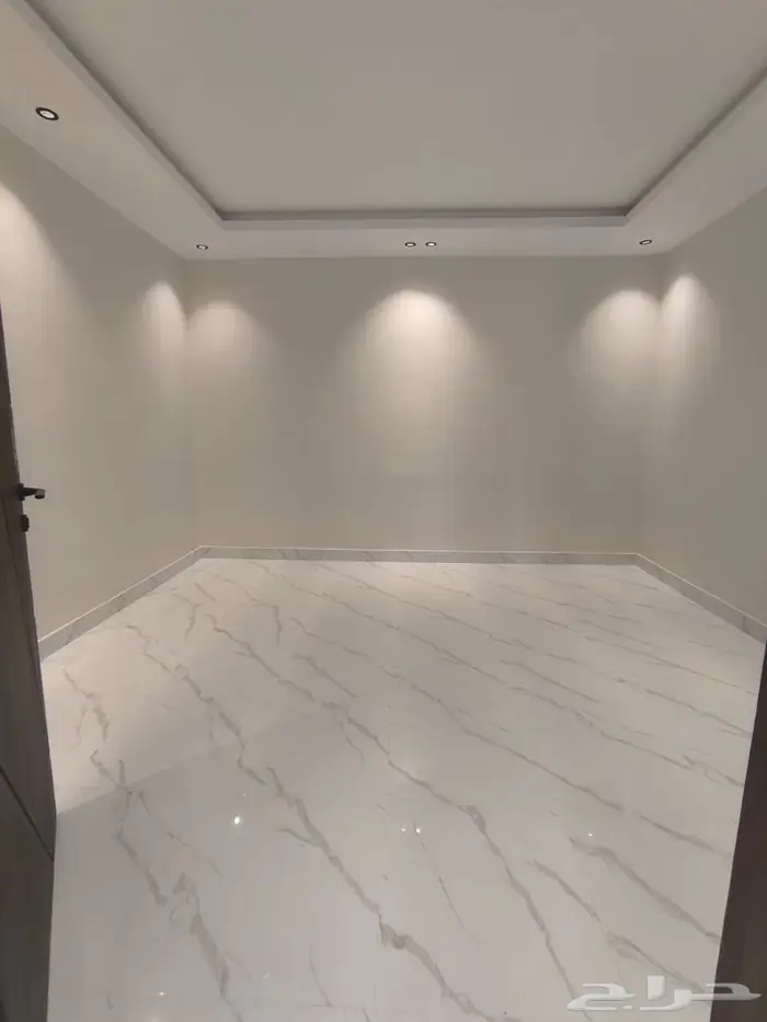 فيلا فاخرة للبيع بمخطط السعيد 21