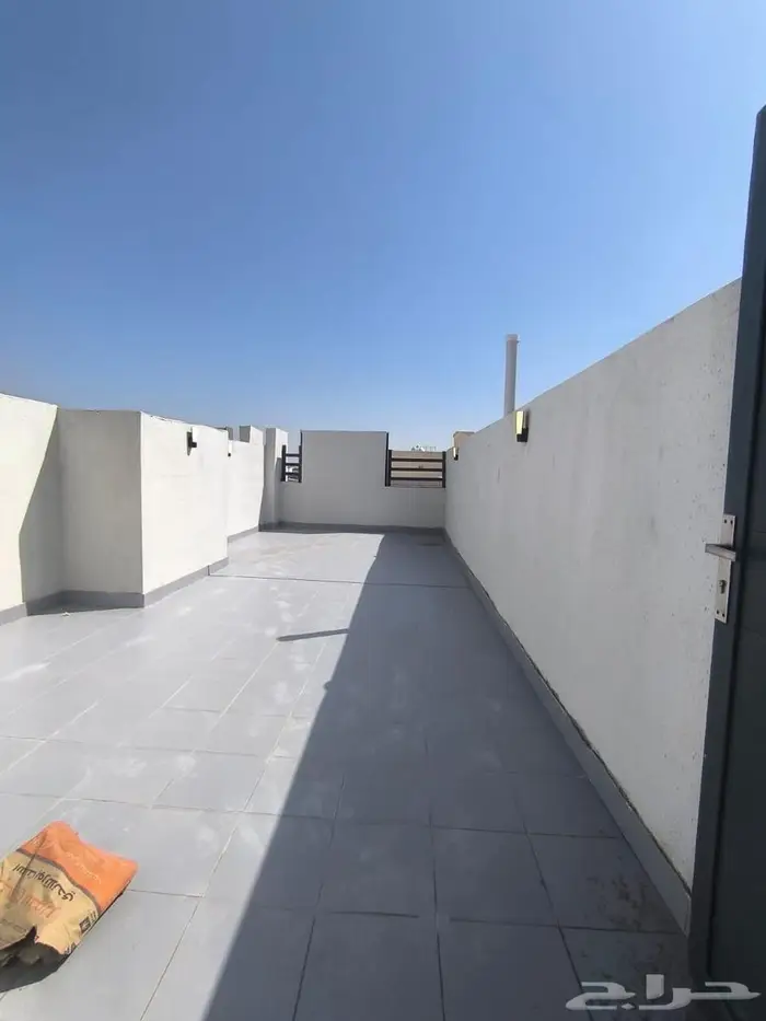 فيلا فاخرة للبيع بمخطط السعيد 20