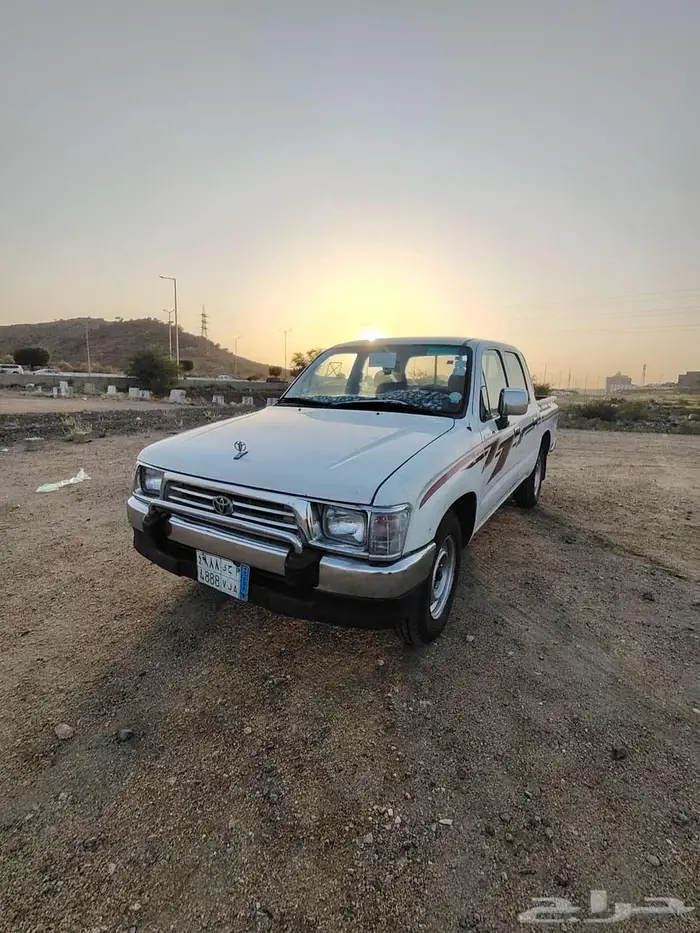 هايلوكس 2000 8