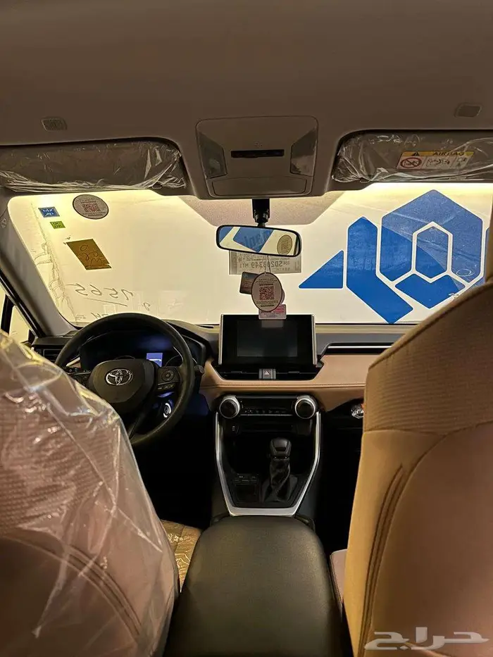 تويوتا RAV4 LE 4X2 2025 5