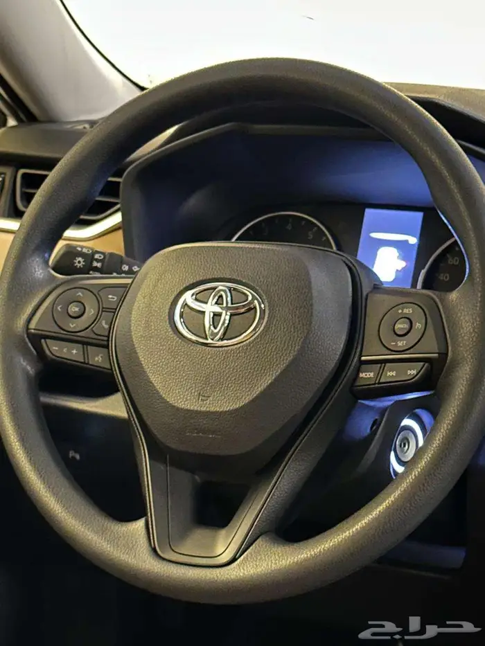 تويوتا RAV4 LE 4X2 2025 7