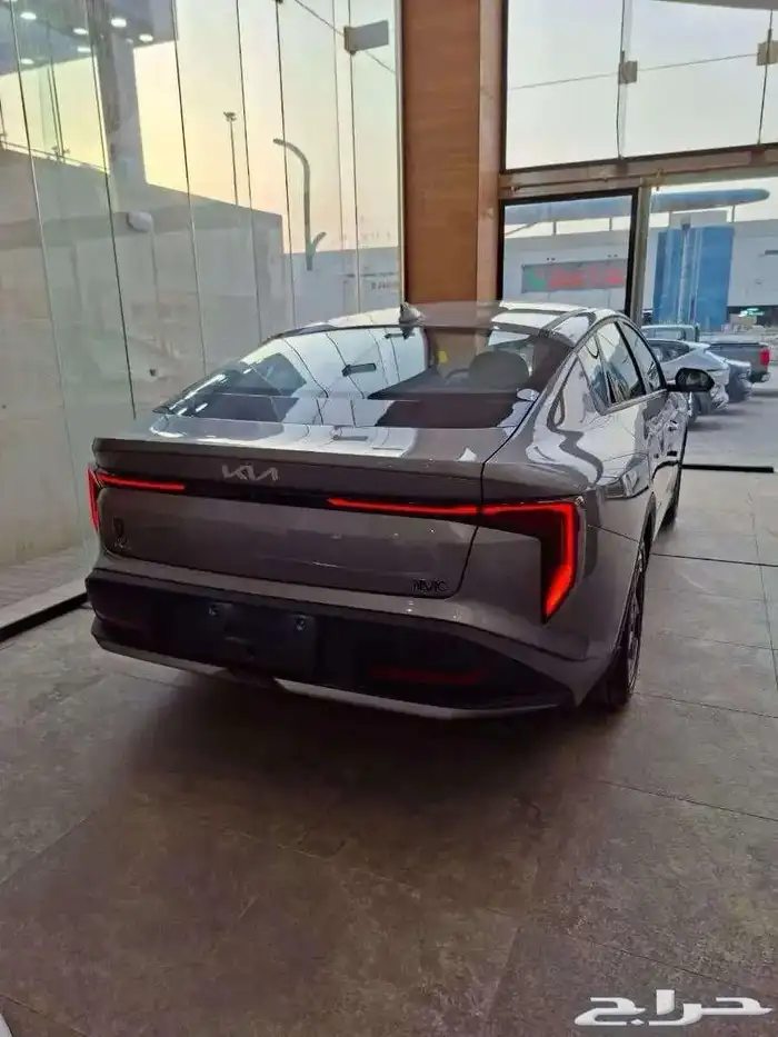 كيا K4 نص فل بنزين 2026 سعودي 5