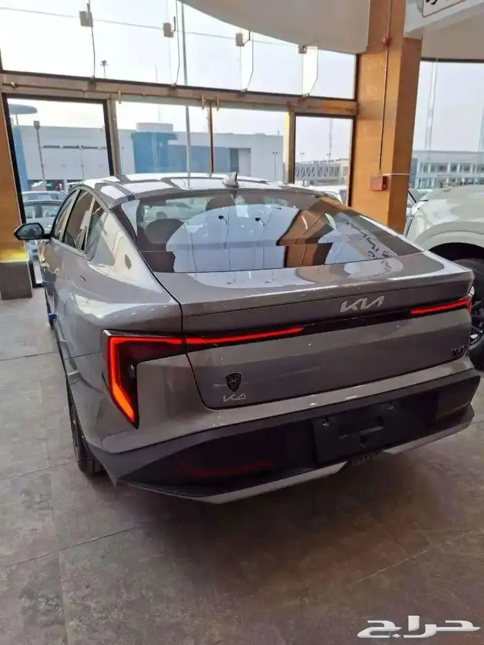 كيا K4 نص فل بنزين 2026 سعودي 4