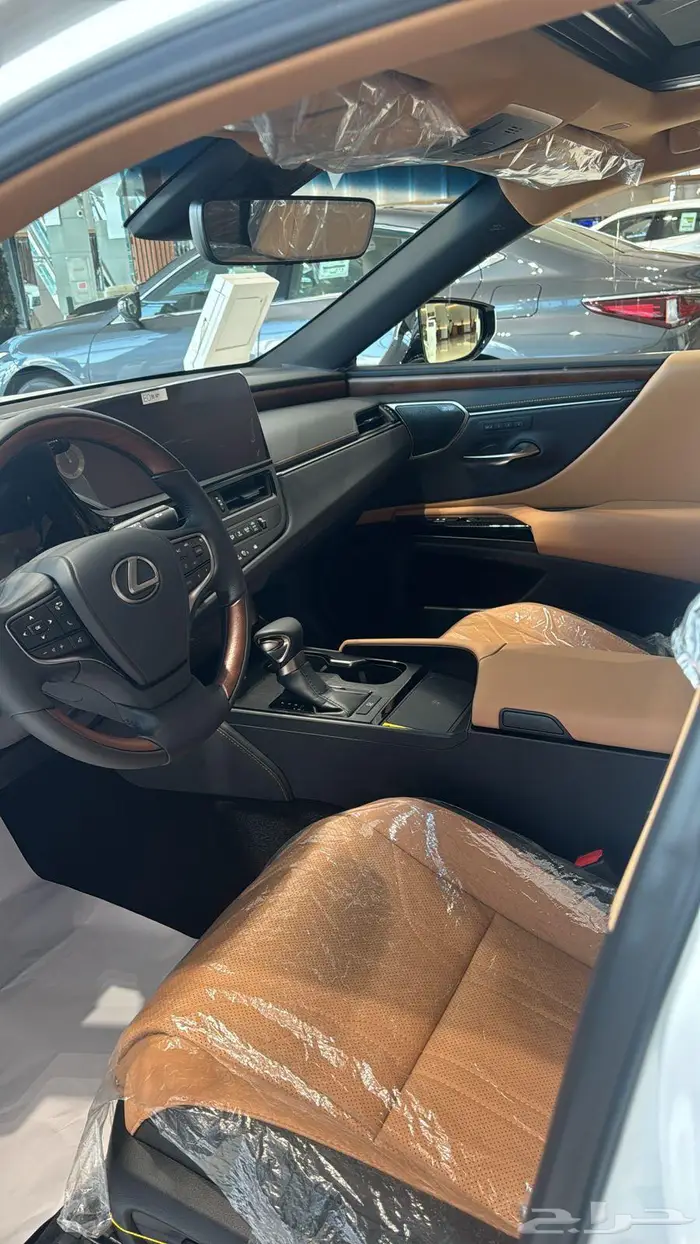 لكزس اي إس 350 موديل 2024 السياره 0