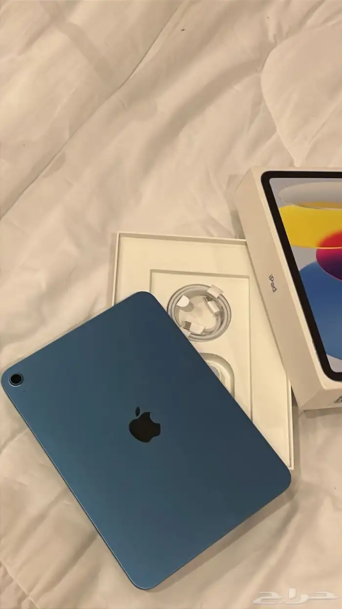 ايباد الجيل العاشر اللون ازرق 1