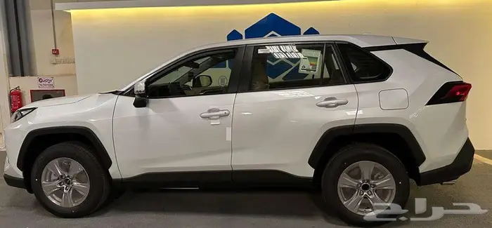 تويوتا RAV4 LE 4X2 2025 1