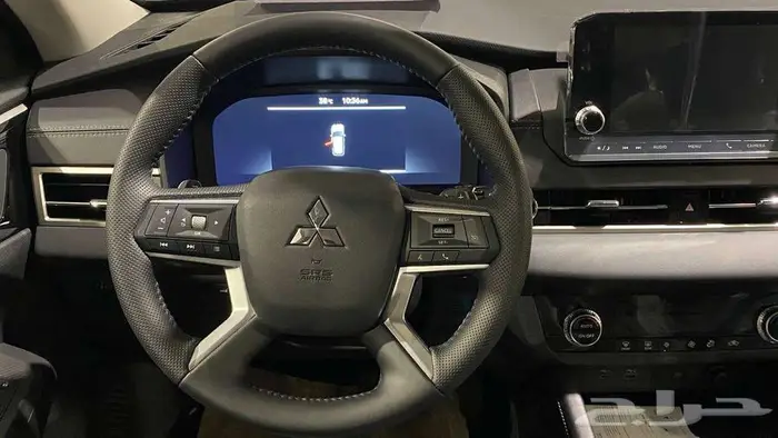ميتسوبيشي اوتلاندر نص فل موديل 2025 9