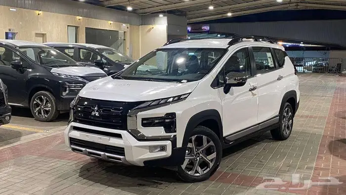 عرض خااص متسوبيشي اكسباندر كروس 2025 فل كامل 1