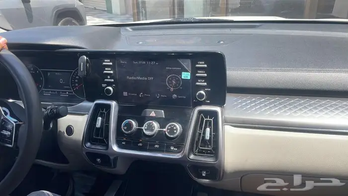 Kia sorrento 8
