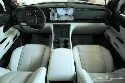 روكس 01 7مقاعد 2025  رفاهية وقوة في كل تفاصيلها index