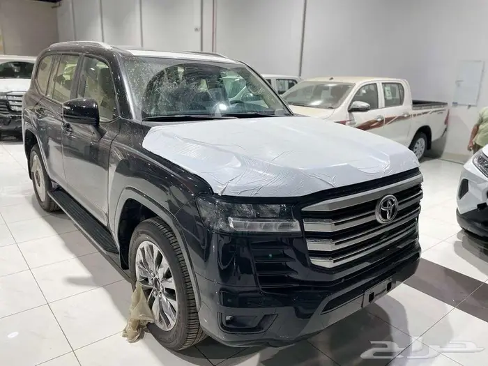 جي اكس ار L4 بريمي بنزين 2025 اللون اسود ابواب شفط 2