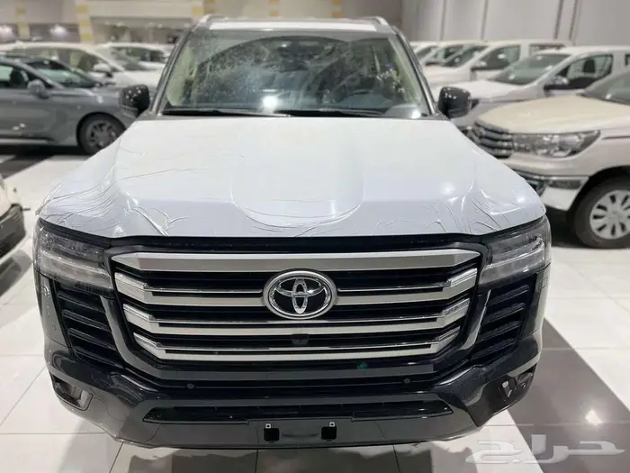 جي اكس ار L4 بريمي بنزين 2025 اللون اسود ابواب شفط 0