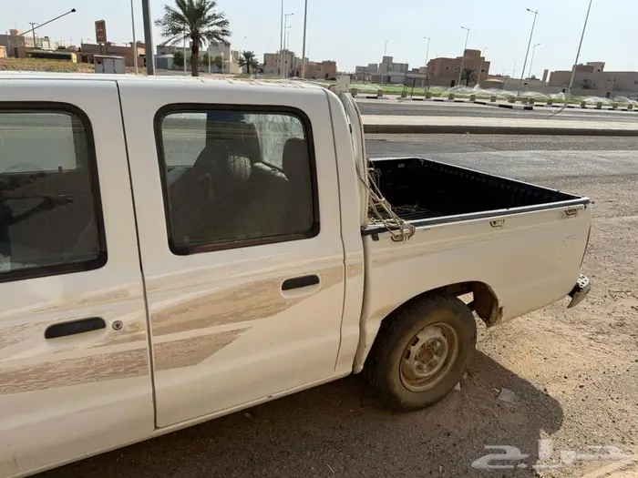 مازدا بكب غمارتين 2006 للبيع المكينة والقير على الشرط 3