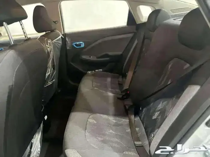 ميتسوبيشي اوتلاندر نص فل 2025 عازل حراري مجانا 8