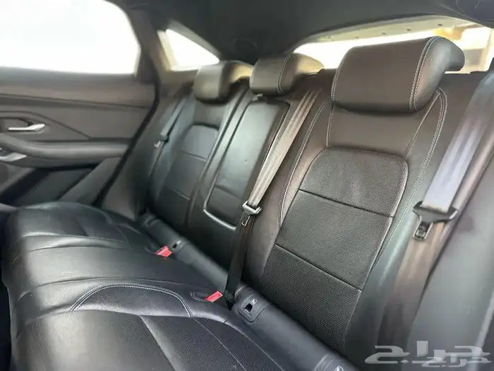 جاكور E Pace 2018 9