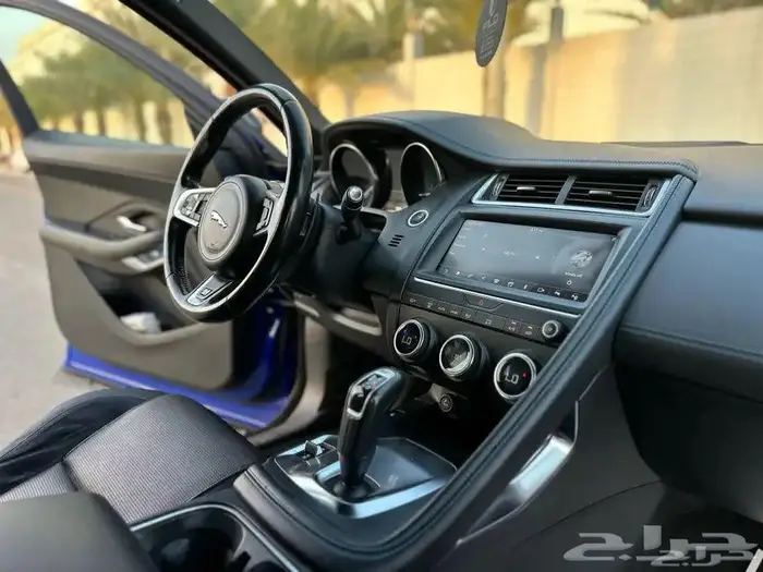 جاكور E Pace 2018 6