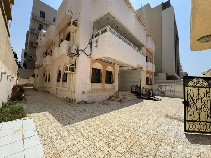 فيلا هدد للبيع بمدينة جدة حي النهضة 4