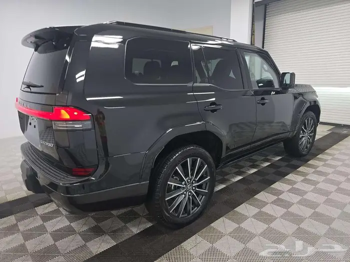 لكزس GX 550 ( برادو ) لكجري بلس 2024 3