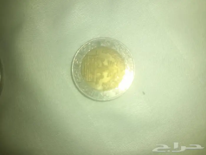 مرش ماء ورد أنتيك نحاس أصفر  عملات مائة عام وريال قديم 4