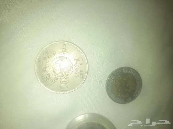 مرش ماء ورد أنتيك نحاس أصفر  عملات مائة عام وريال قديم 5