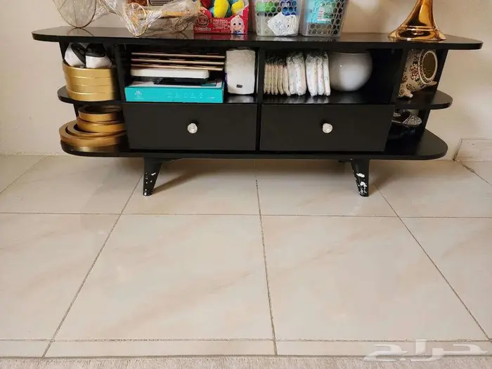 موكيت تيفاني على ابيض وطاولة بلازما 0