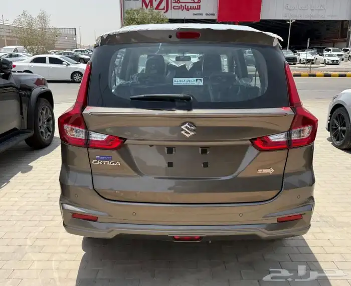 سوزوكى ارتيجا 1.5 ستاندر 2